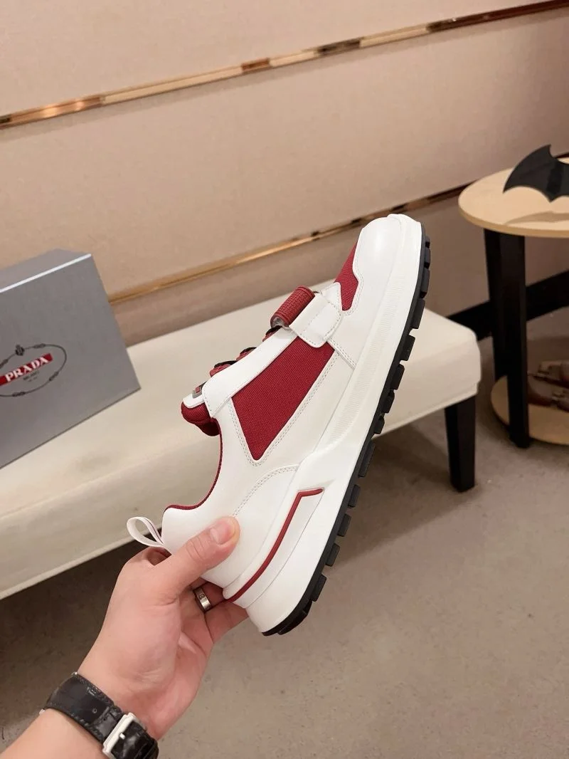 Durable Prada Low Shoes 35635