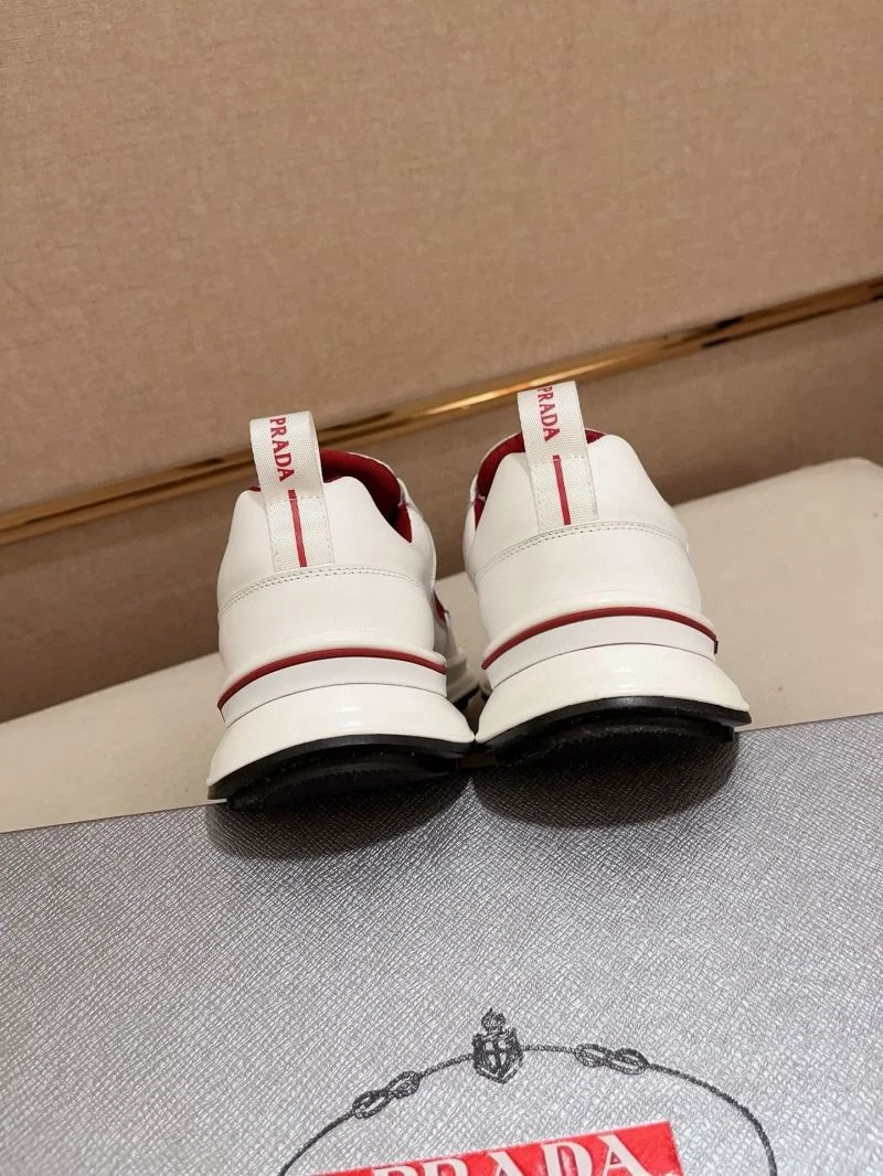 Durable Prada Low Shoes 35635