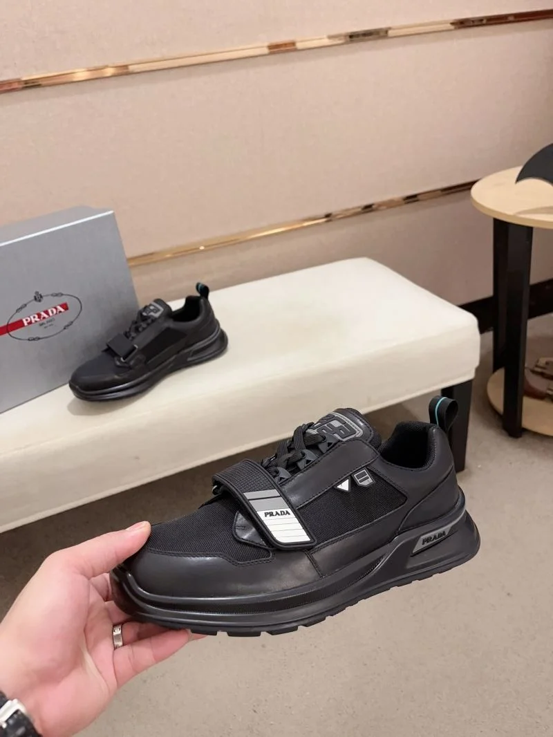 Durable Prada Low Shoes 35651