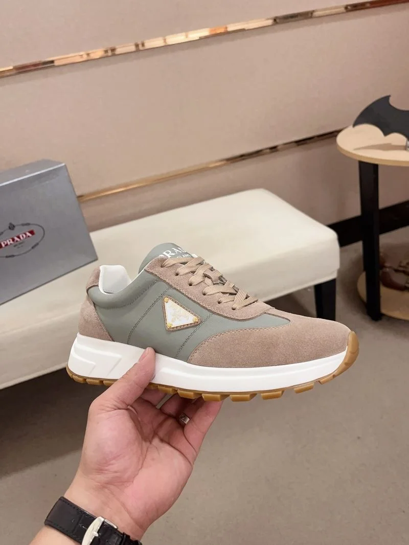 Prada Low Shoes Youthful 35657