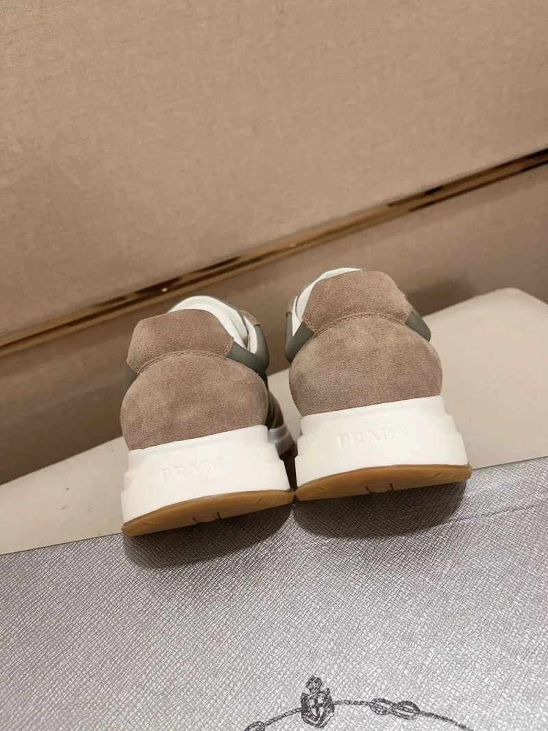 Prada Low Shoes Youthful 35657