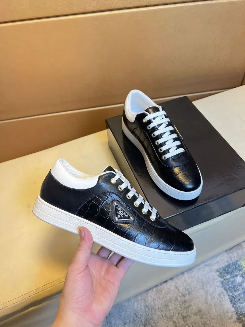 Sophisticated Prada Low Shoes 35637