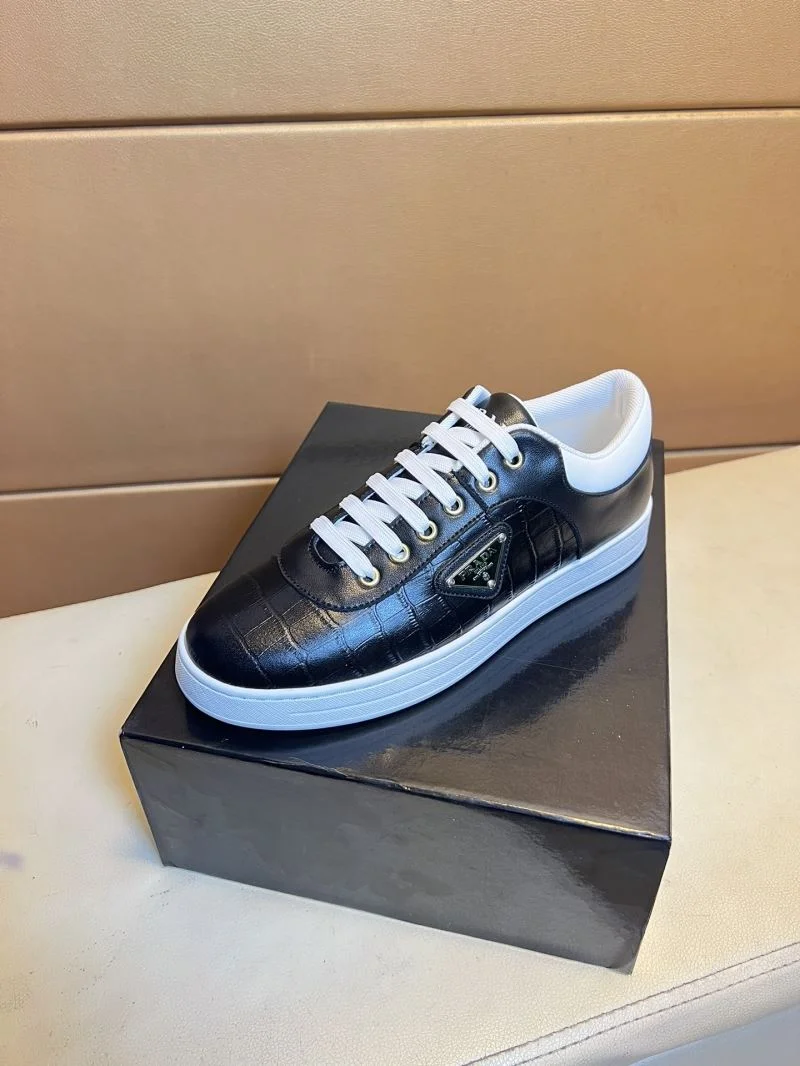 Sophisticated Prada Low Shoes 35637