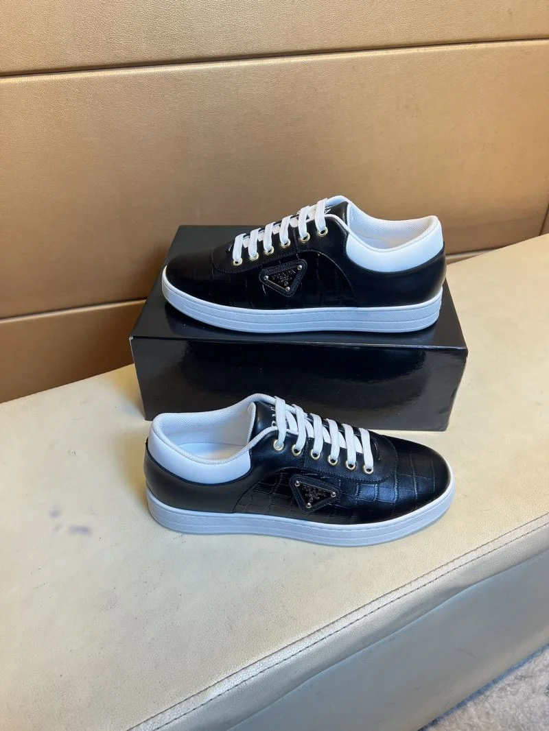 Sophisticated Prada Low Shoes 35637