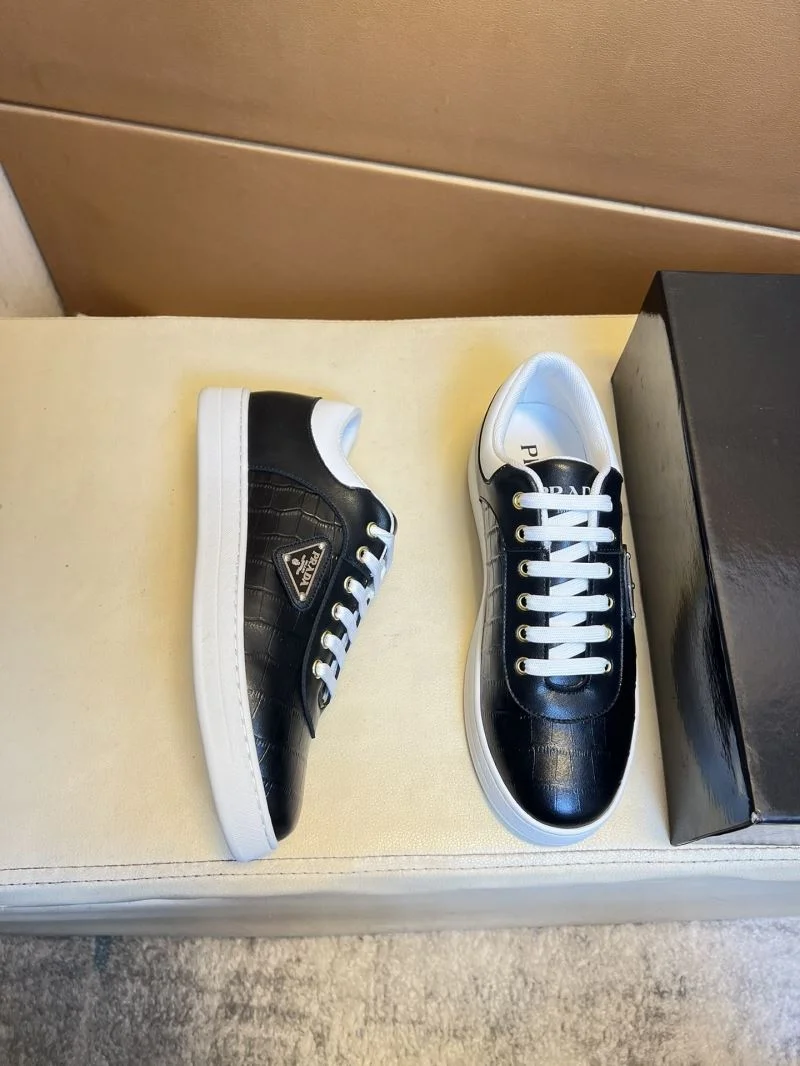 Sophisticated Prada Low Shoes 35637