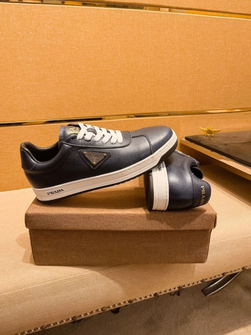 Effortless Prada Low Shoes 35636