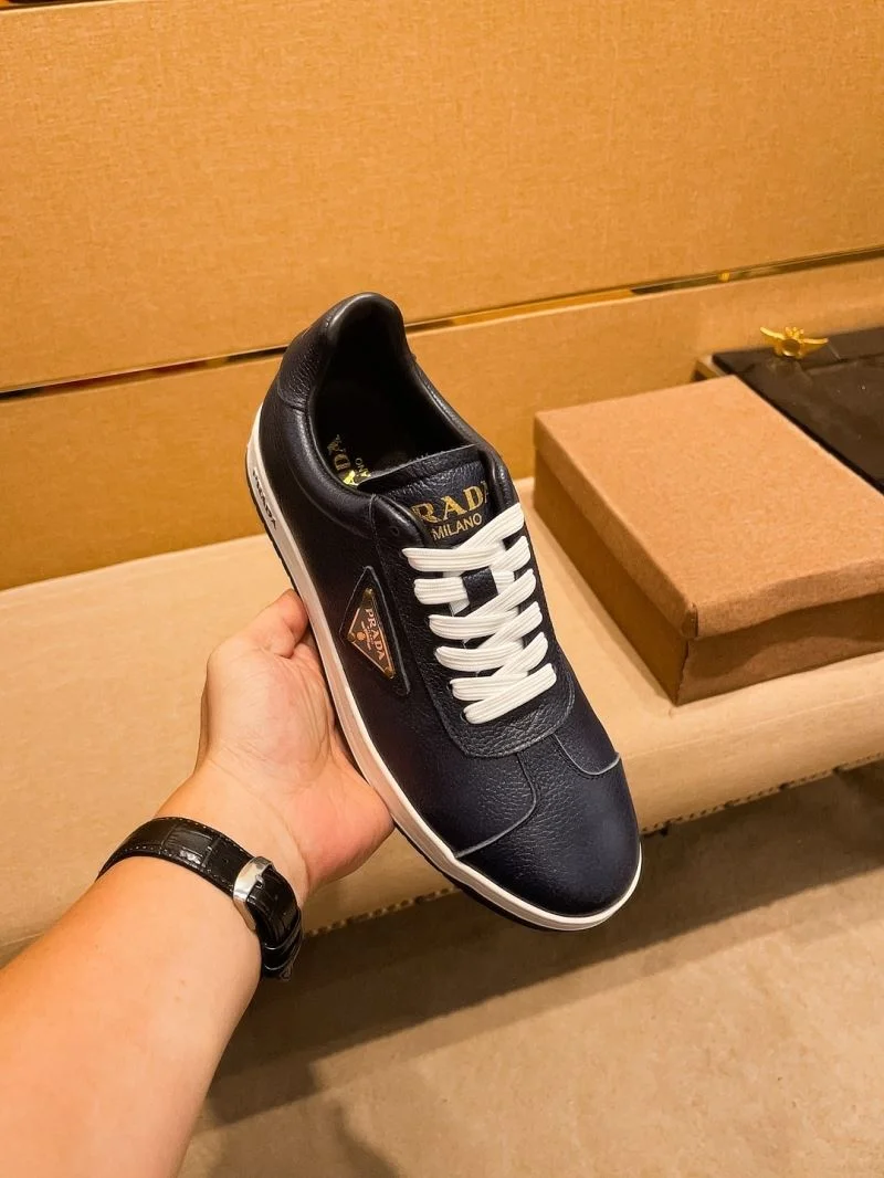 Effortless Prada Low Shoes 35636