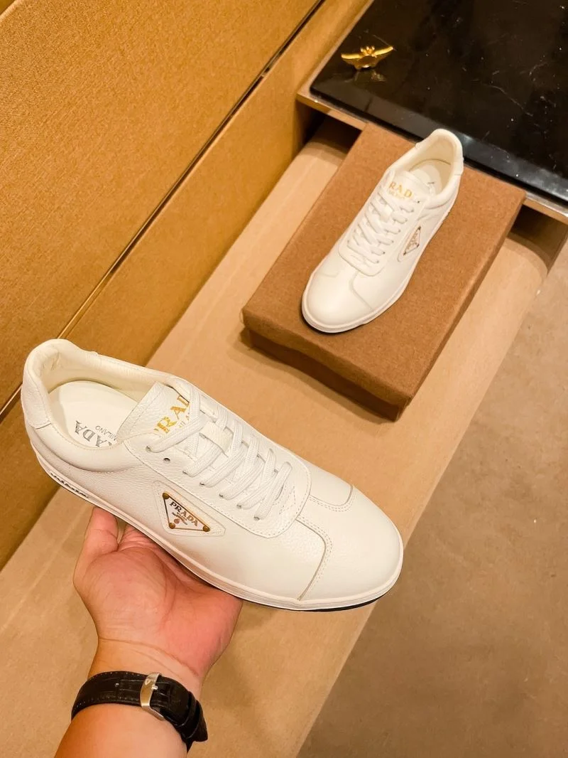 Prada Low Shoes Efficient 35646