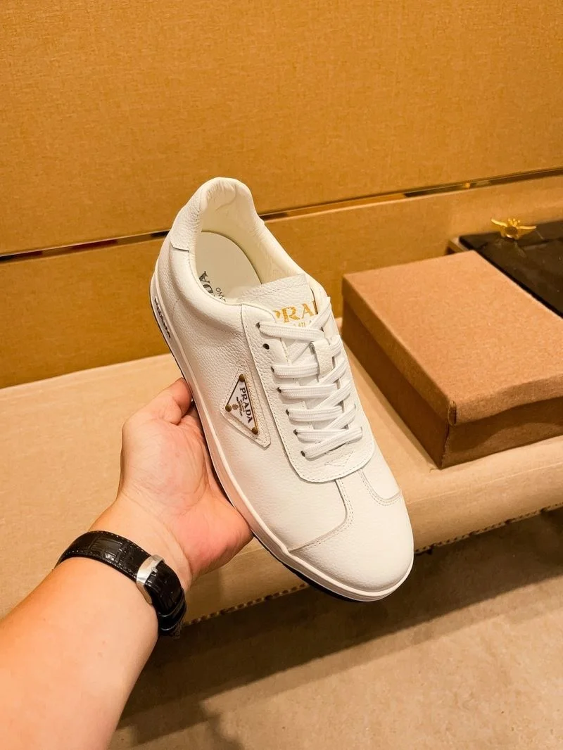 Prada Low Shoes Efficient 35646