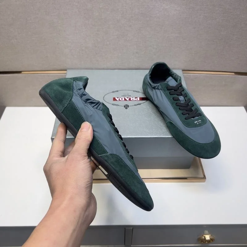 Sophisticated Prada Low Shoes 35634