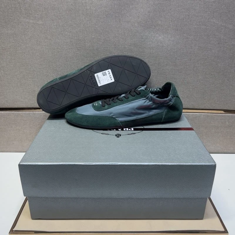 Sophisticated Prada Low Shoes 35634