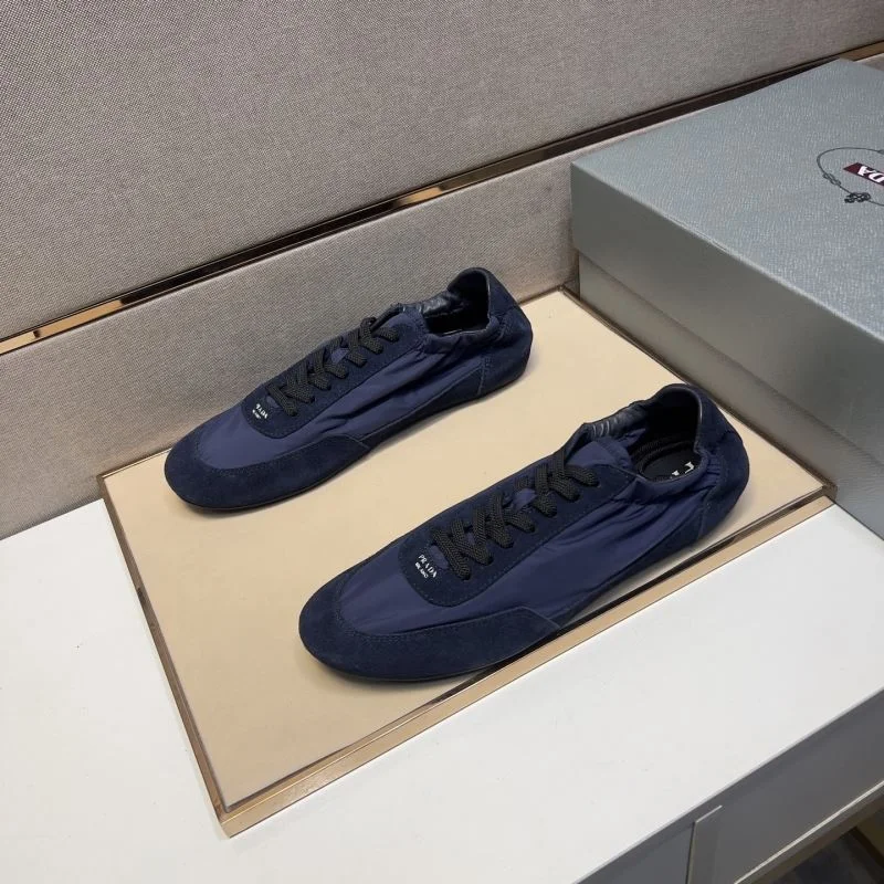 Prada Low Shoes Trendy 35626
