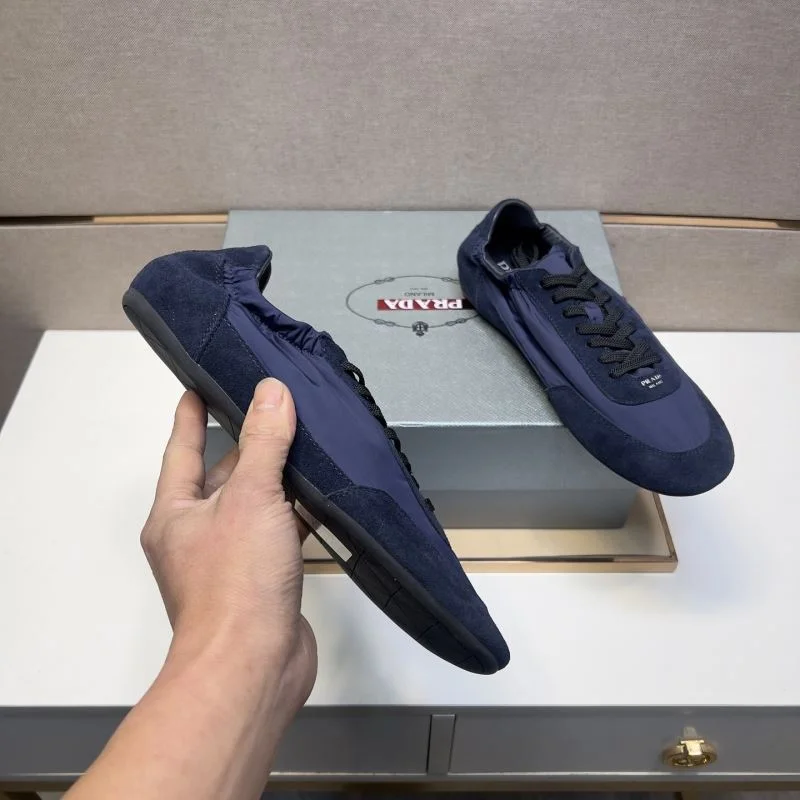 Prada Low Shoes Trendy 35626