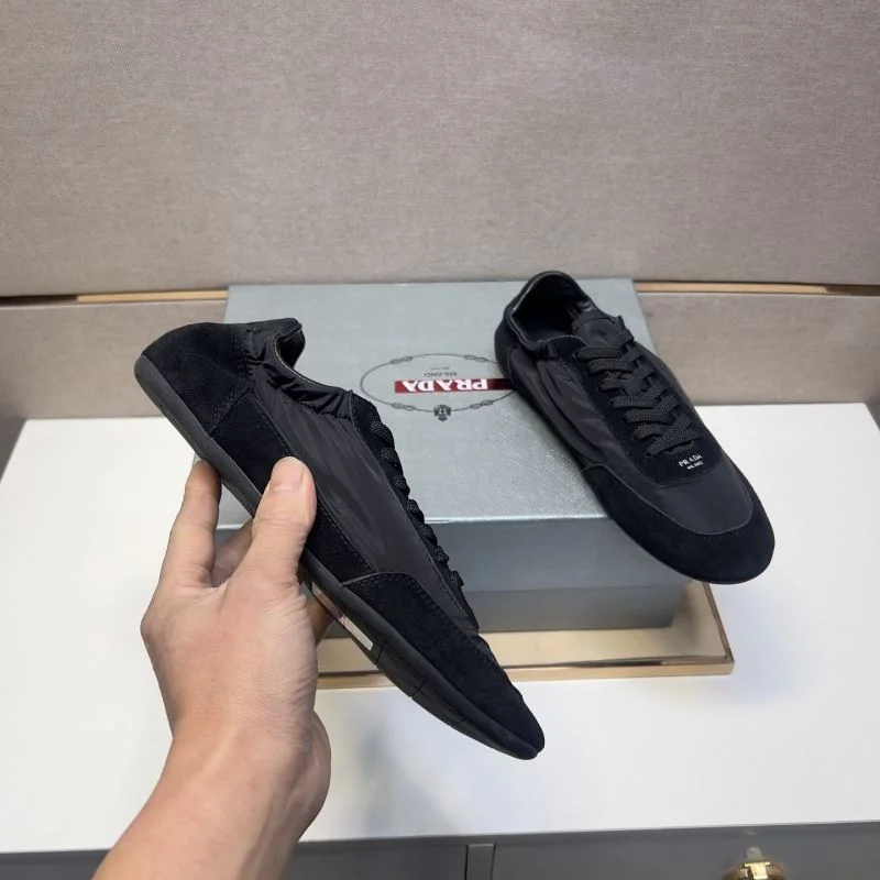 ModernLook Prada Low Shoes 35628