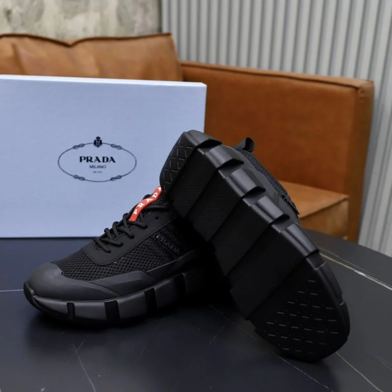 Original Prada Low Shoes 35624