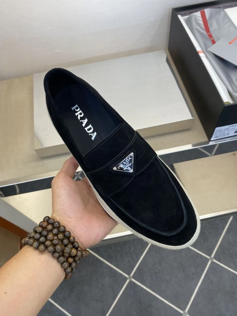 Prada Low Shoes Trendy 35622