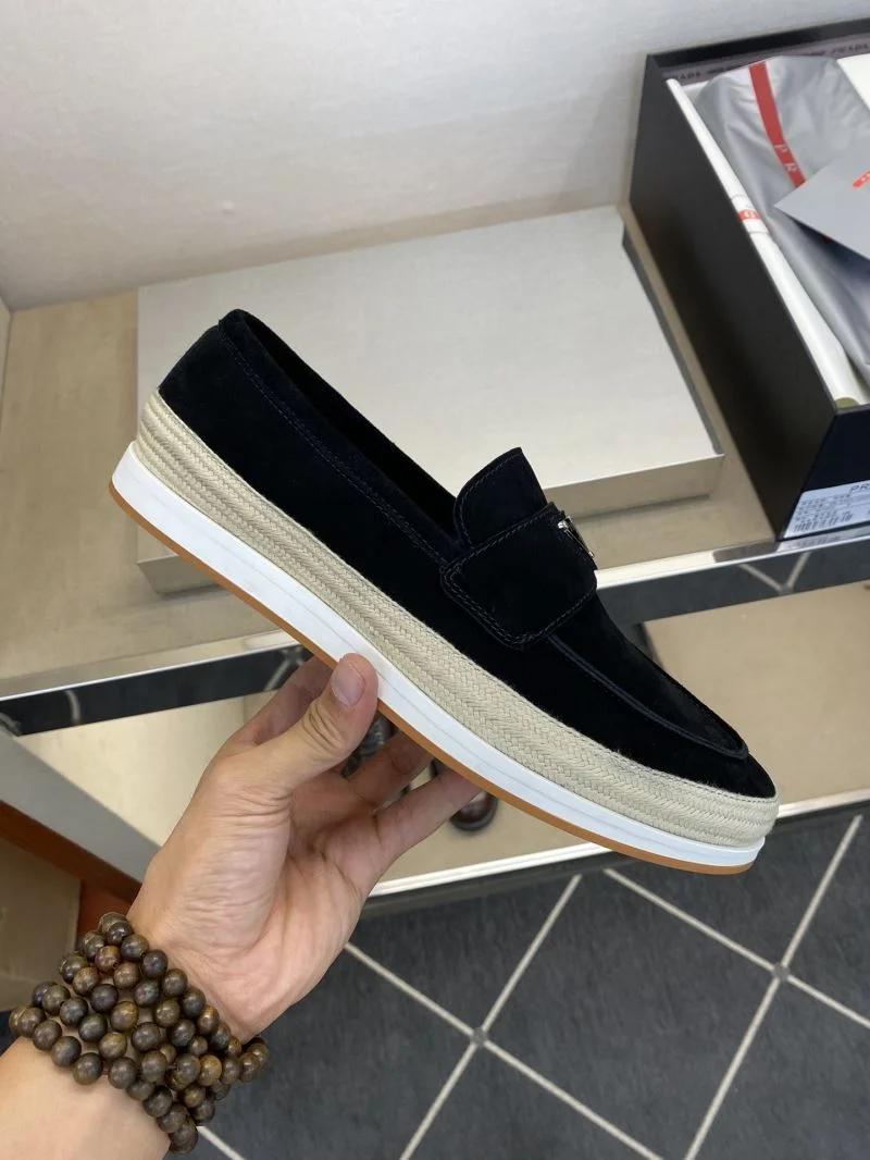 Prada Low Shoes Trendy 35622