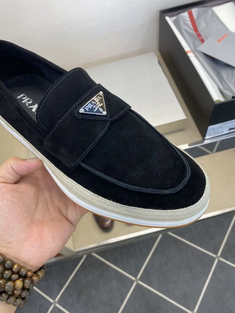 Prada Low Shoes Trendy 35622