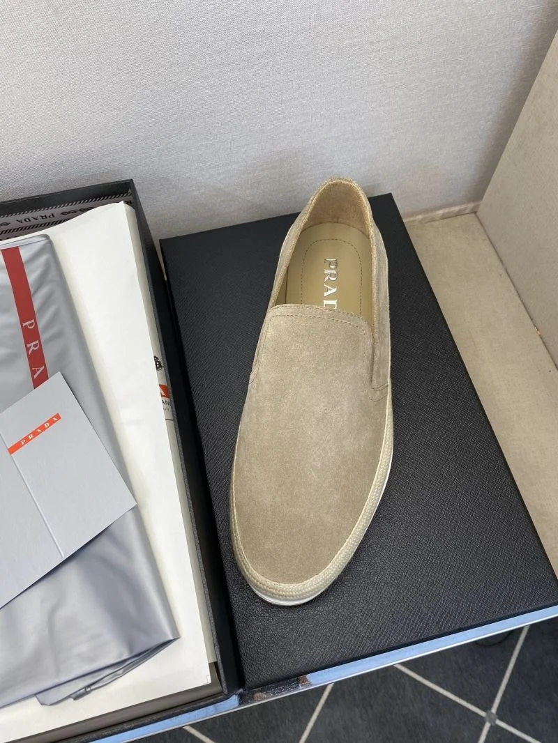 Prada Low Shoes Supportive 35610