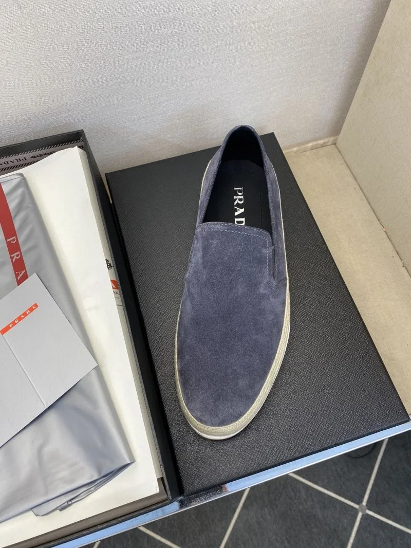 Resilient Prada Low Shoes 35601