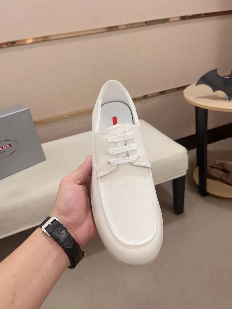 Cozy Prada Low Shoes 35599