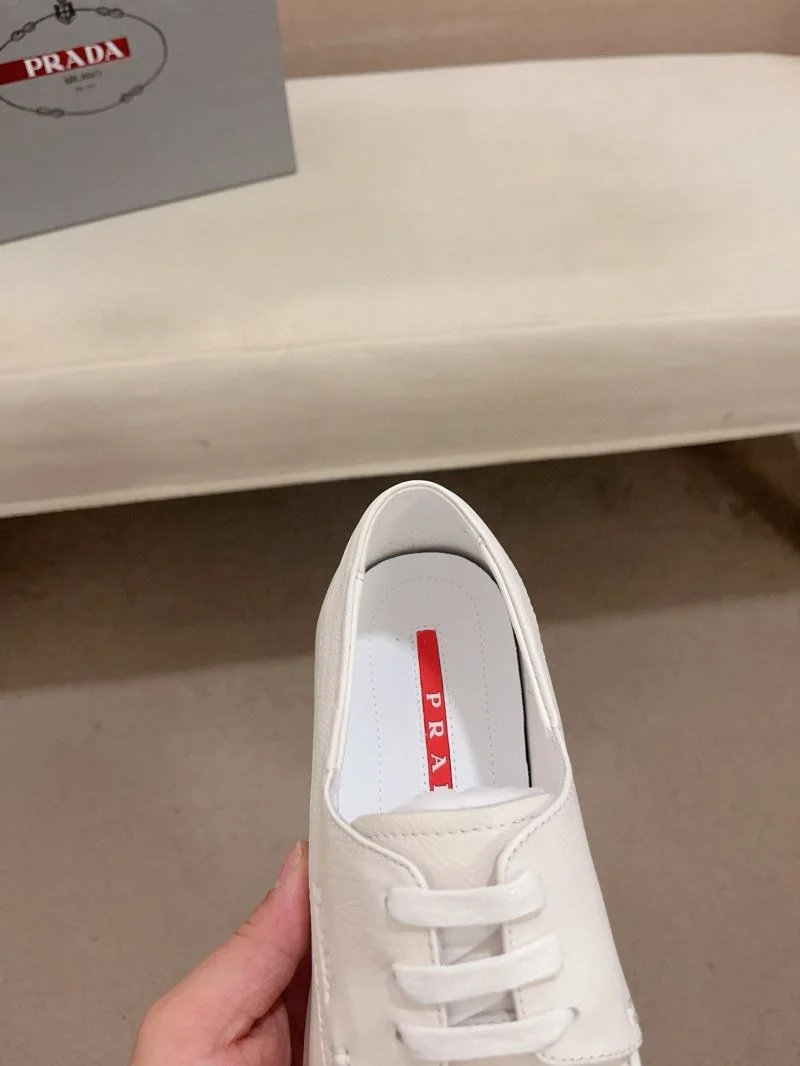 Cozy Prada Low Shoes 35599