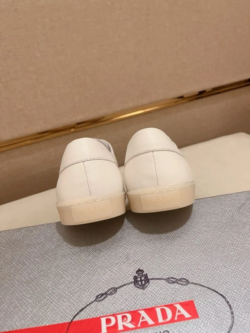 Cozy Prada Low Shoes 35599