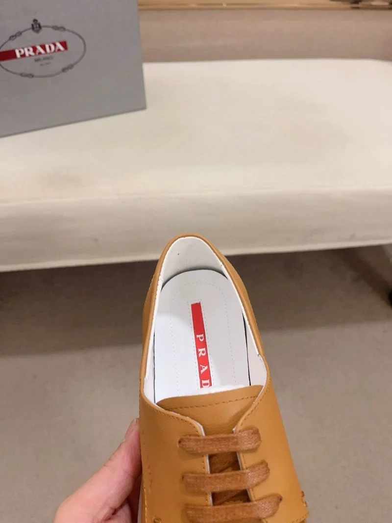 Prada Low Shoes ZipUp 35609