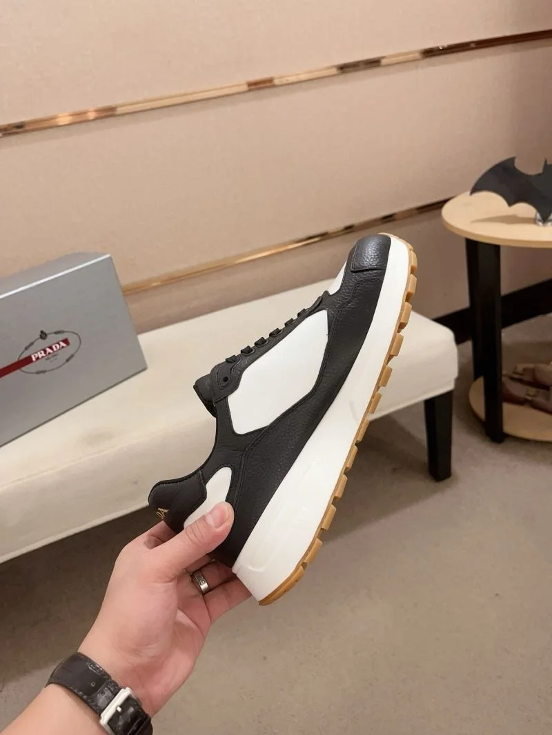Prada Low Shoes StreetReady 35612
