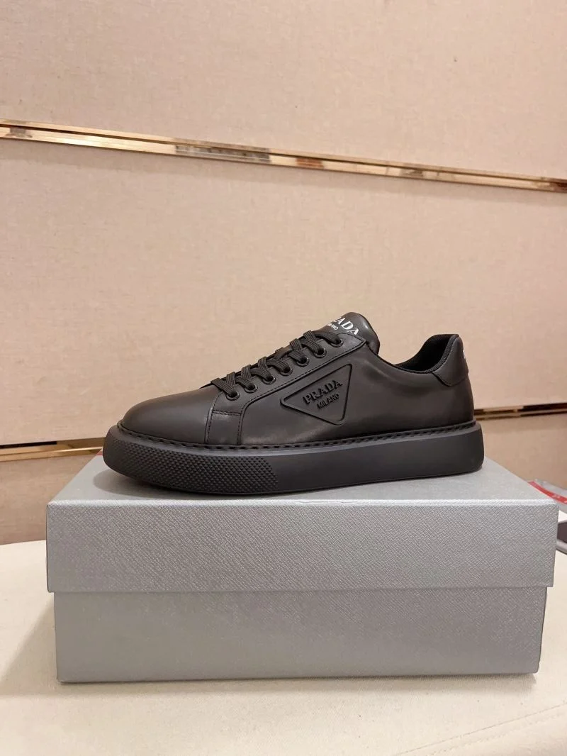 Prada Low Shoes DailyWear 35607