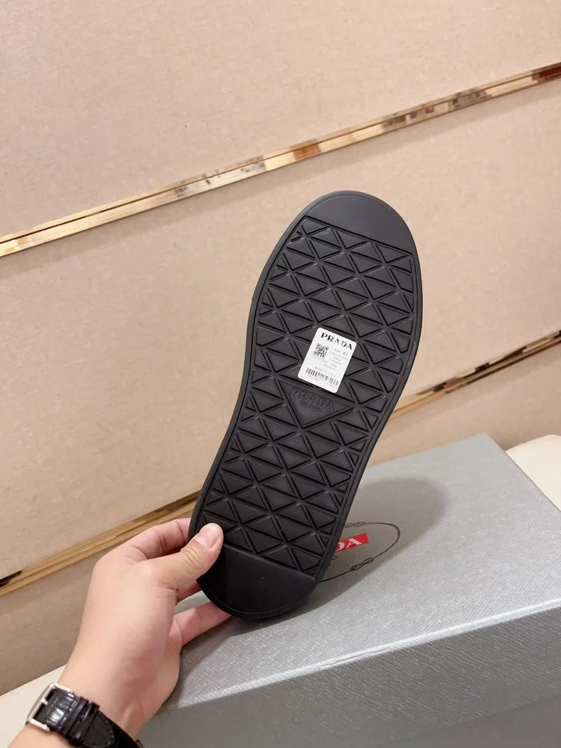 SunProtective Prada Low Shoes 35614