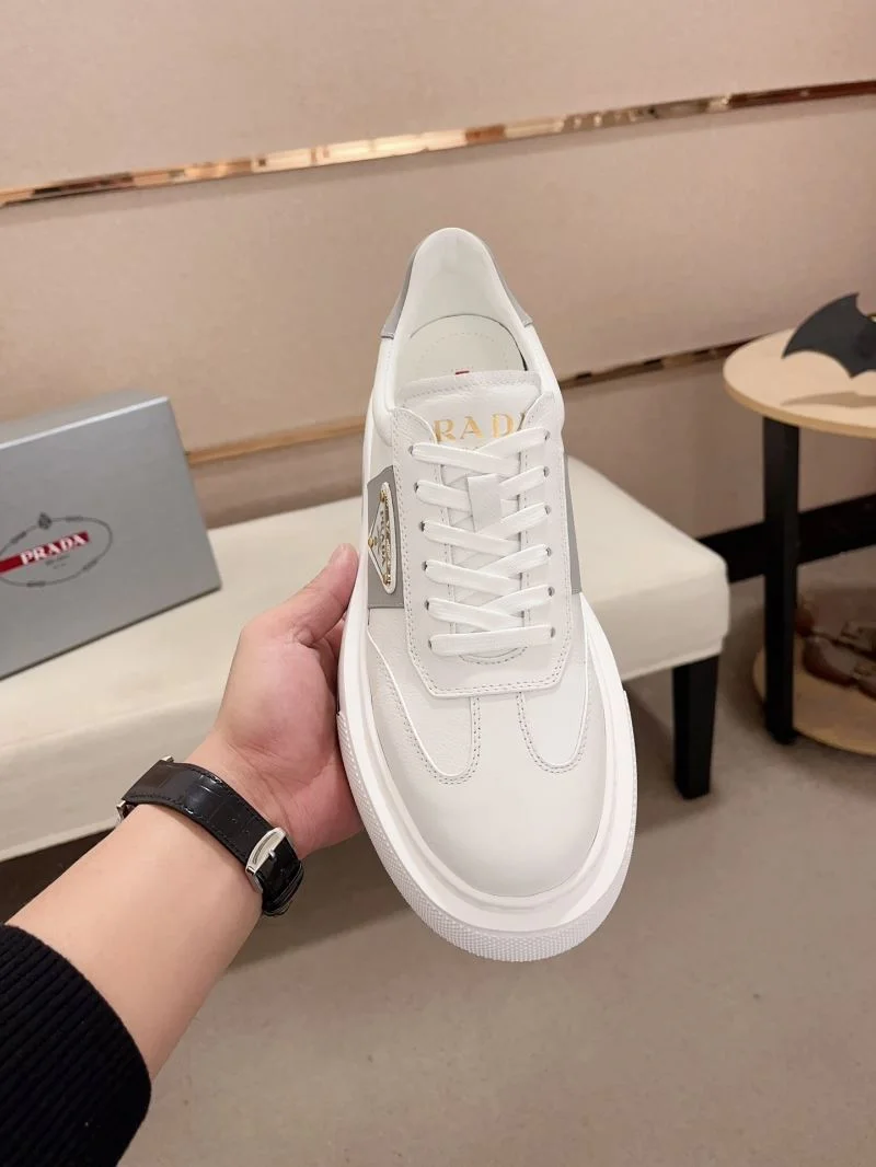 Prada Low Shoes Neat 35605
