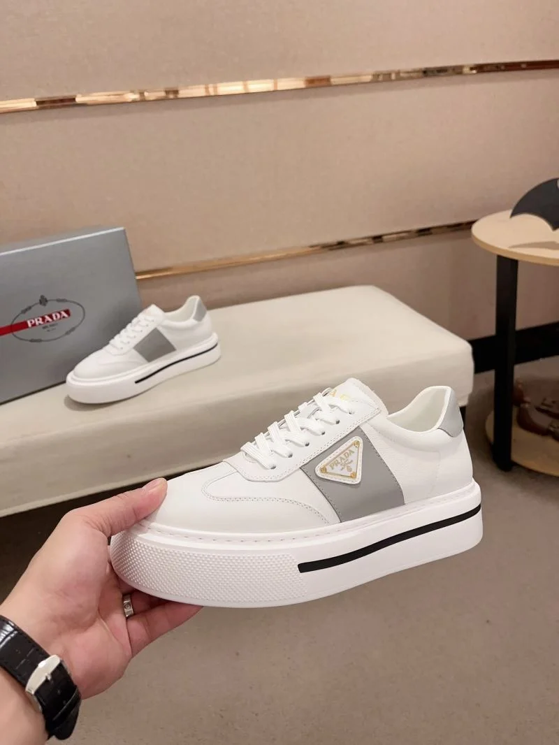 Prada Low Shoes Neat 35605