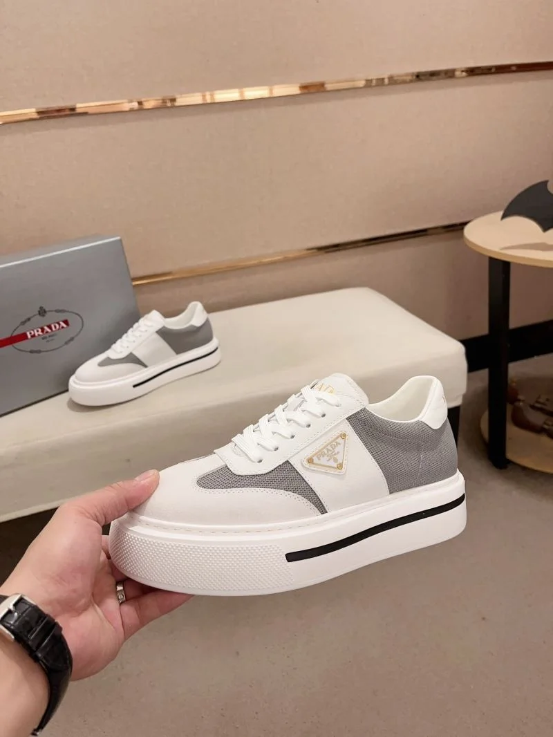 Prada Low Shoes Youthful 35619