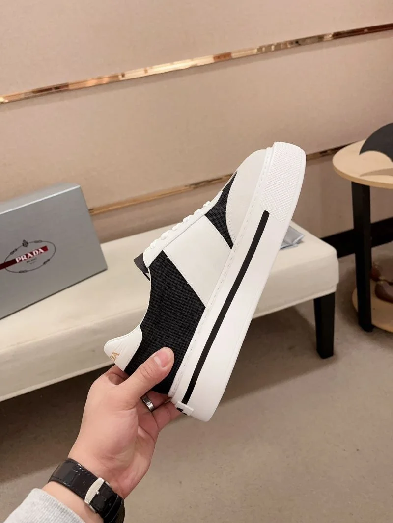 Prada Low Shoes Lightweight 35611