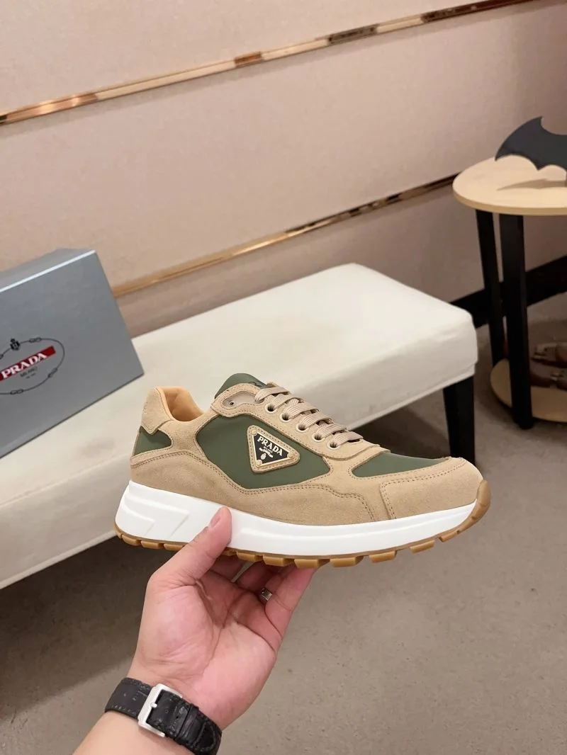 Timeless Prada Low Shoes 35592