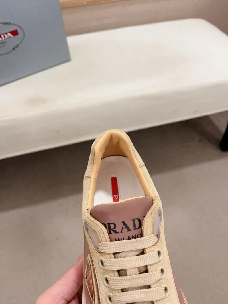 Compact Prada Low Shoes 35598