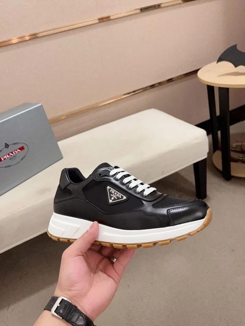 Prada Low Shoes Premium 35586