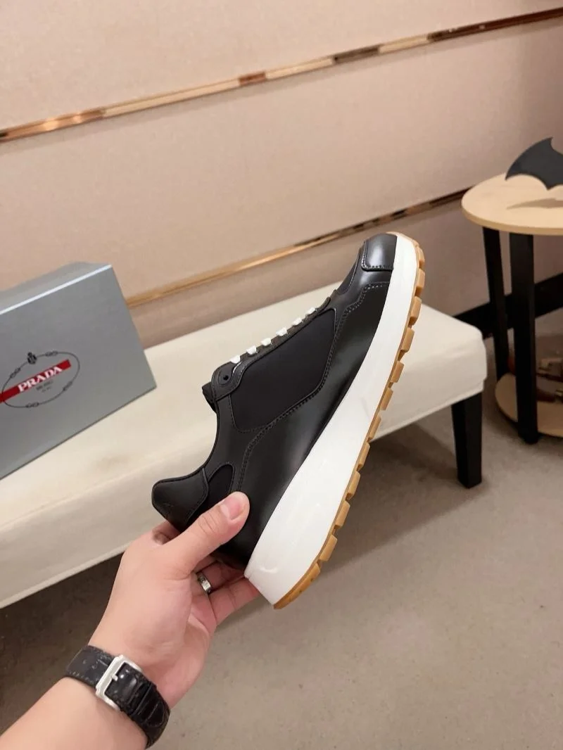 Prada Low Shoes Premium 35586