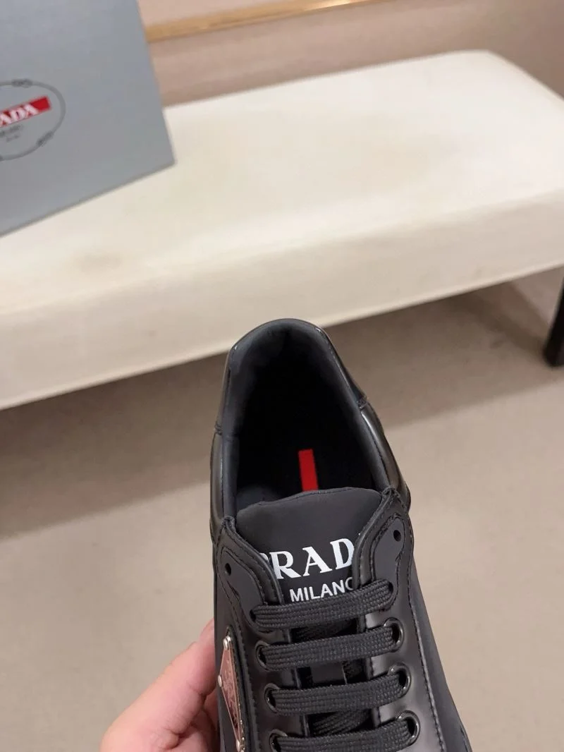 Prada Low Shoes Breathable 35587