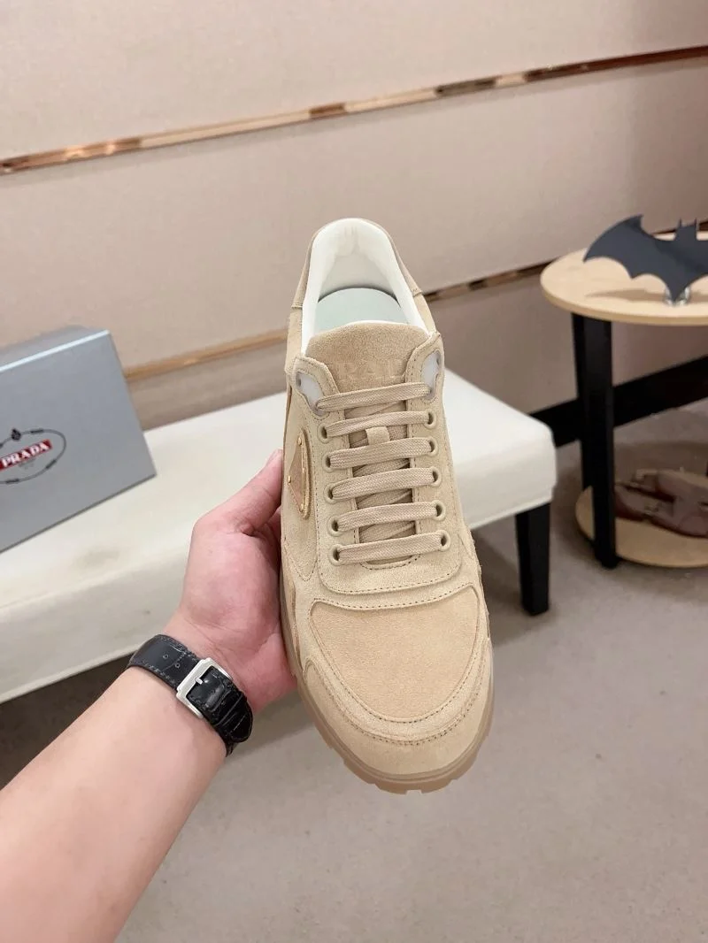 Timeless Prada Low Shoes 35588