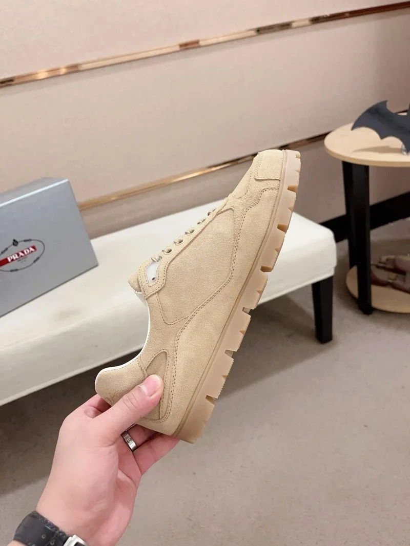 Timeless Prada Low Shoes 35588