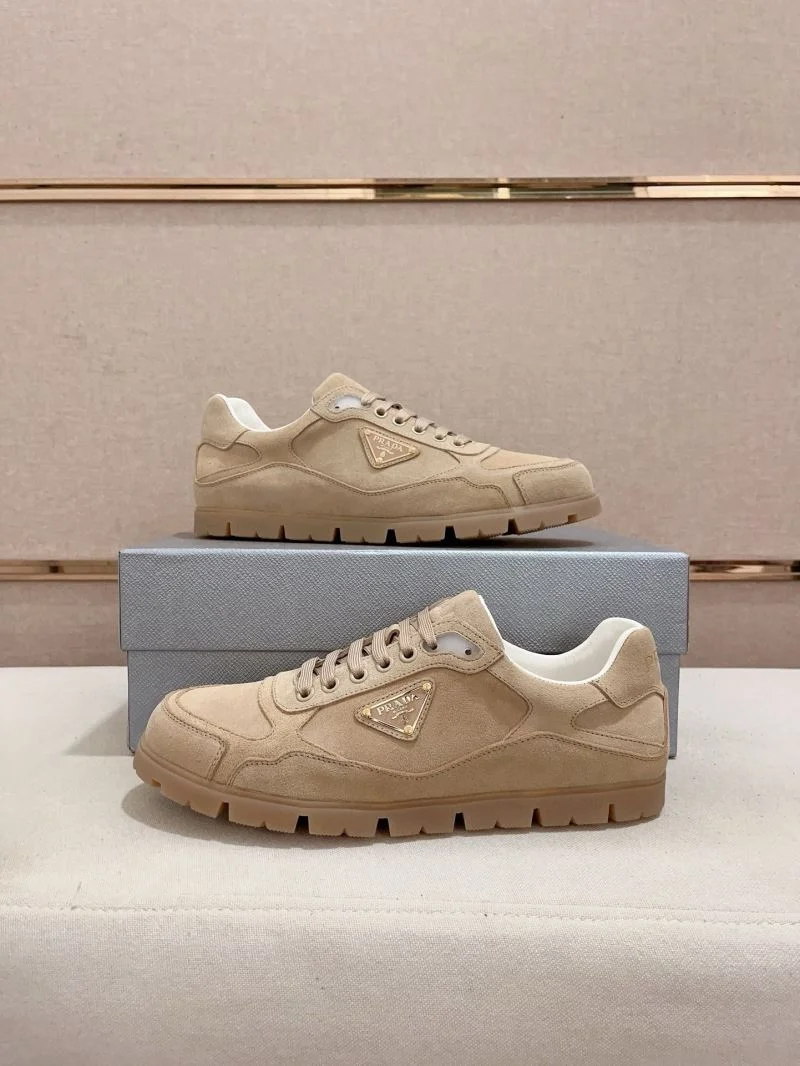 Timeless Prada Low Shoes 35588
