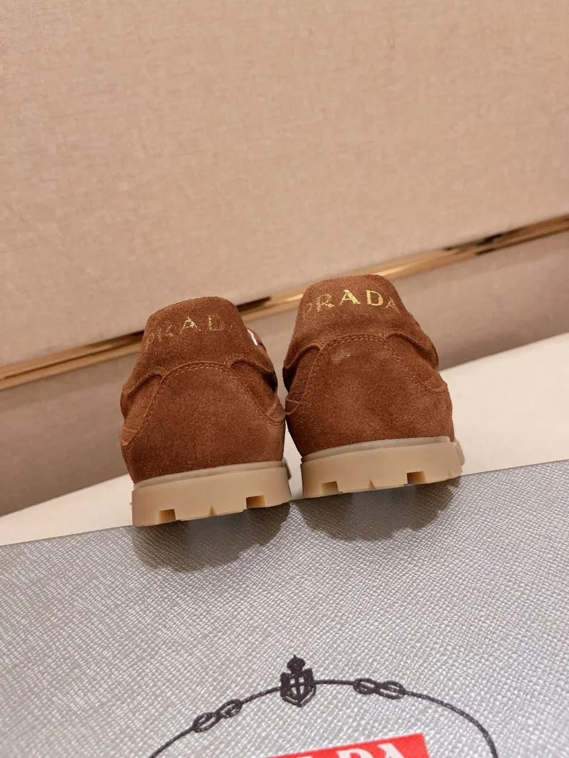 Tailored Prada Low Shoes 35595