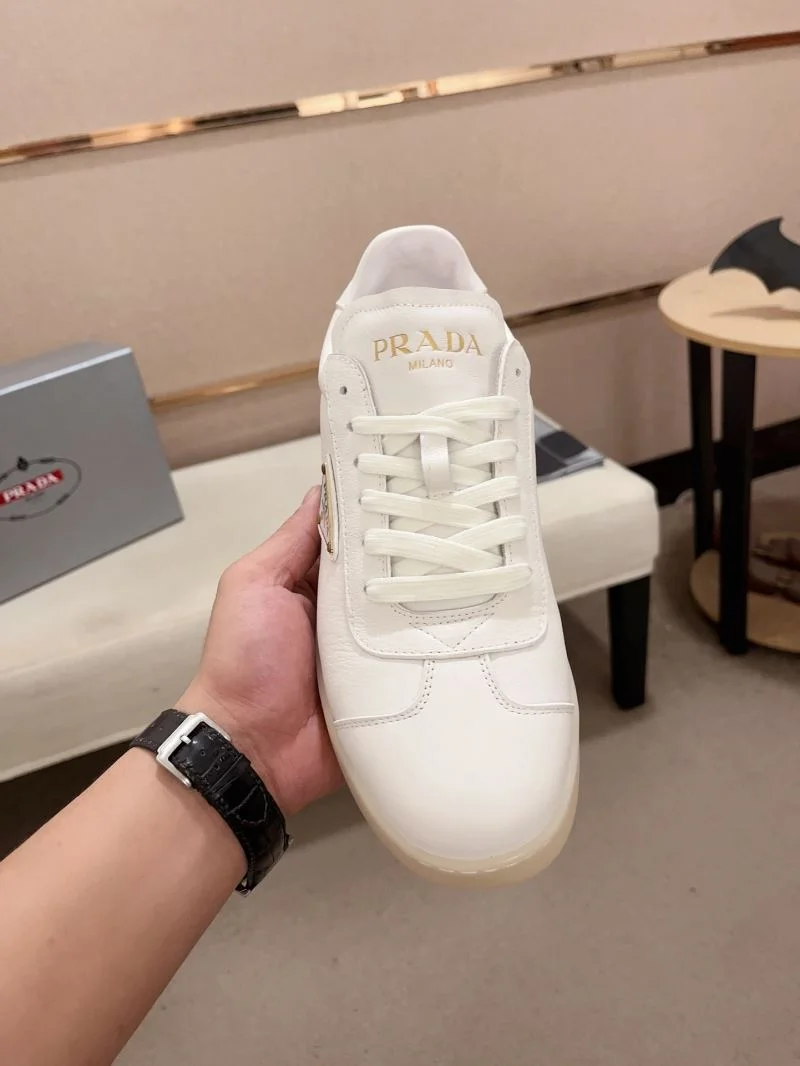 Prada Low Shoes Vibrant 35578