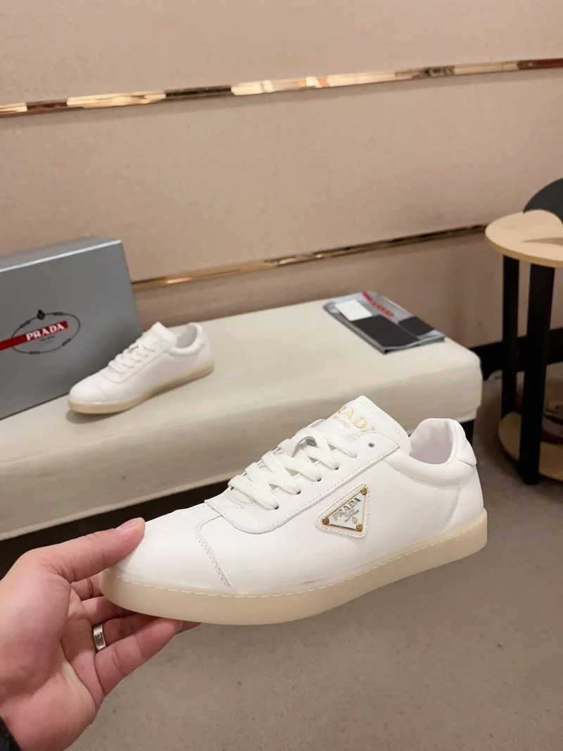 Prada Low Shoes Vibrant 35578
