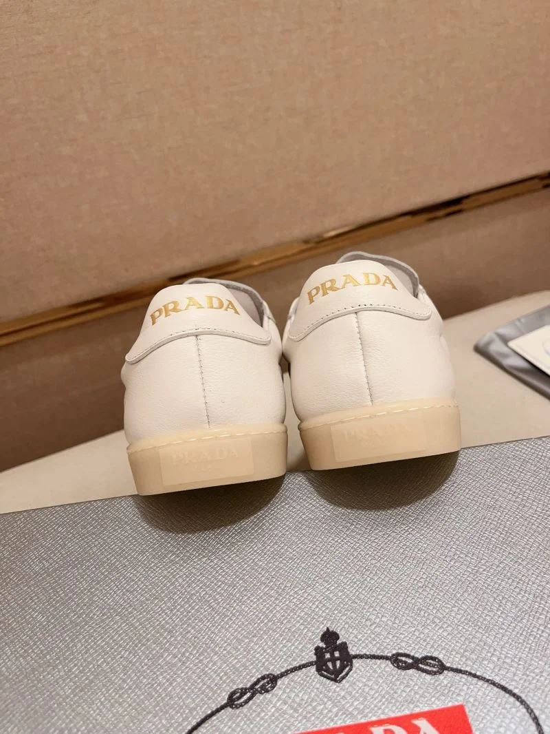 Prada Low Shoes Vibrant 35578