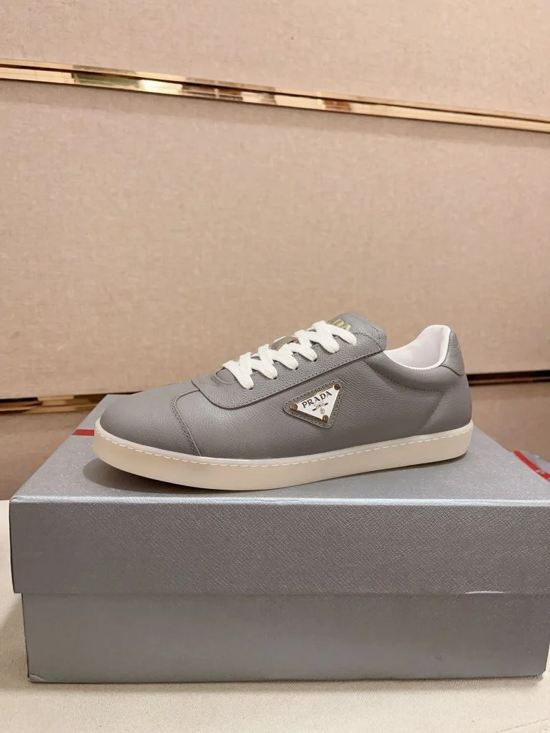 Reliable Prada Low Shoes 35570