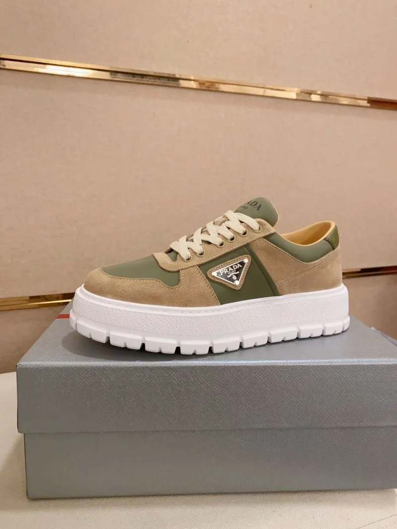 Prada Low Shoes Bold 35558