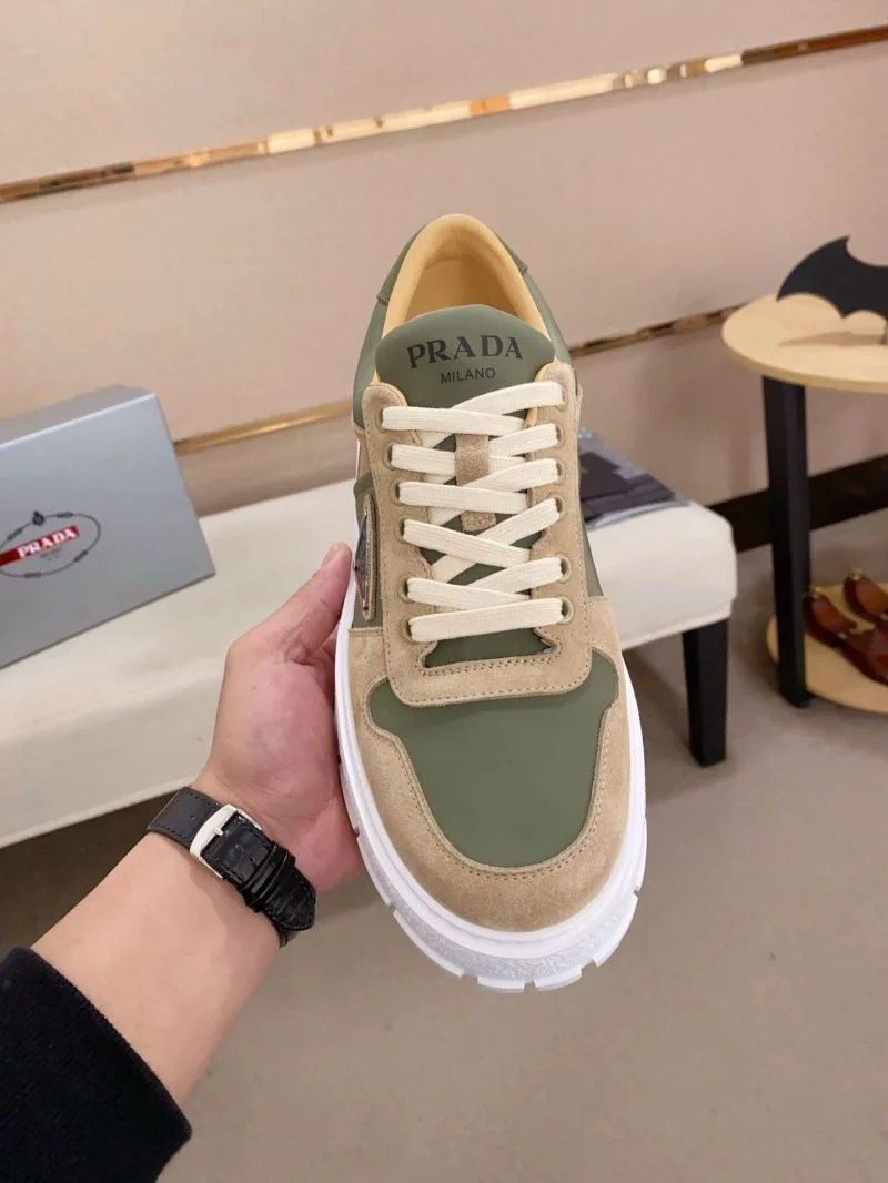 Prada Low Shoes Bold 35558